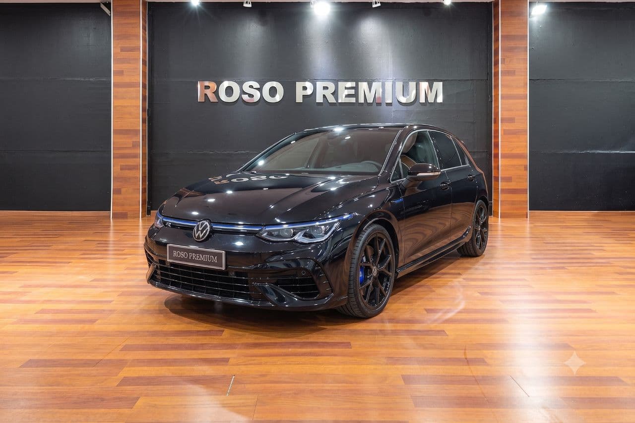 Volkswagen Golf - 2021