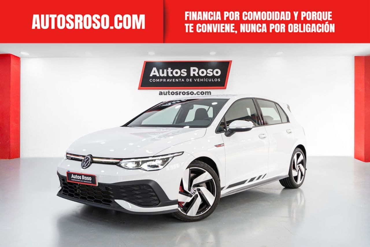 Volkswagen Golf - 2024